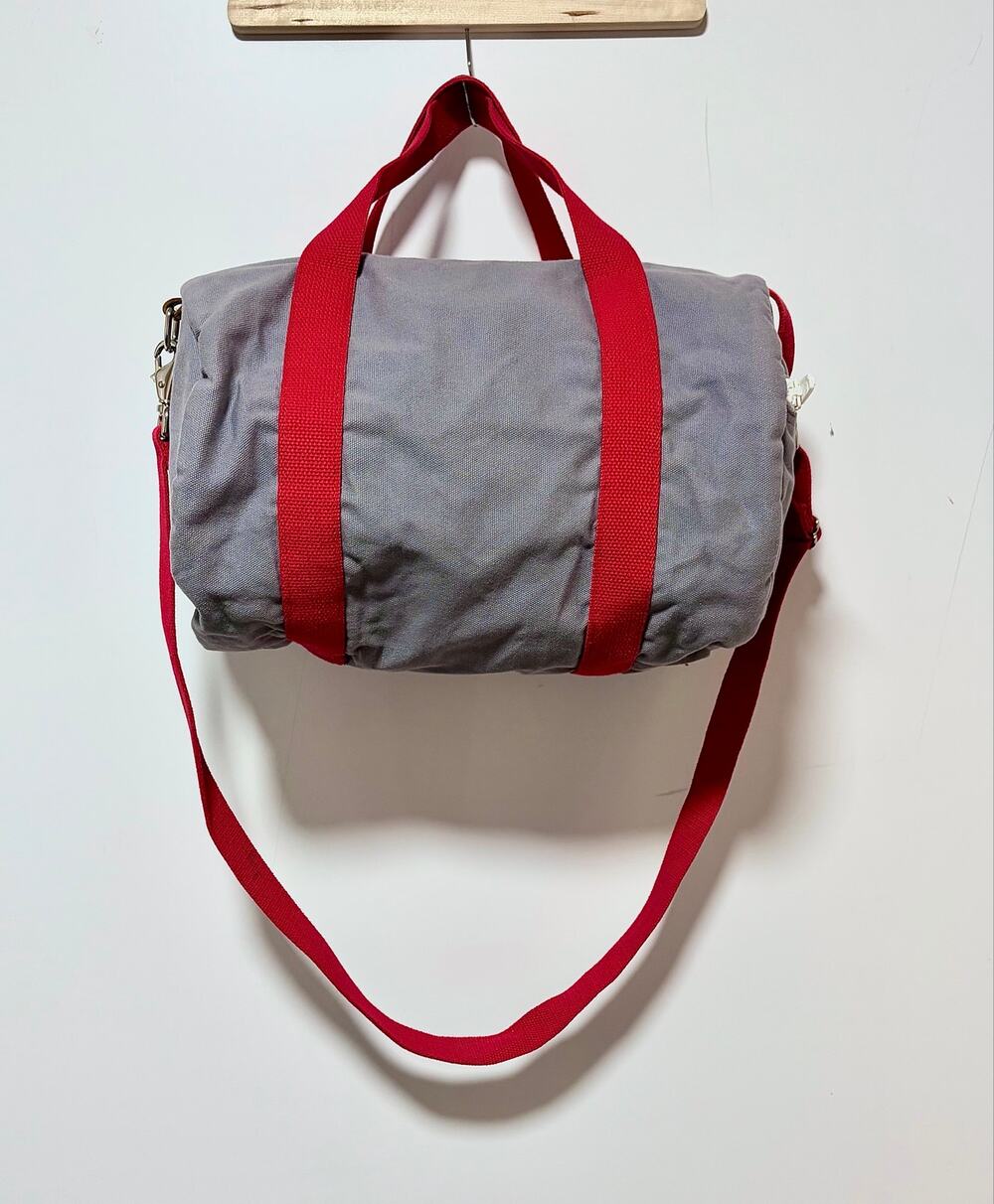 Hudson Sutler Gray & Red Canvas Duffel Bag Travel Weekender Shoulder Strap USA